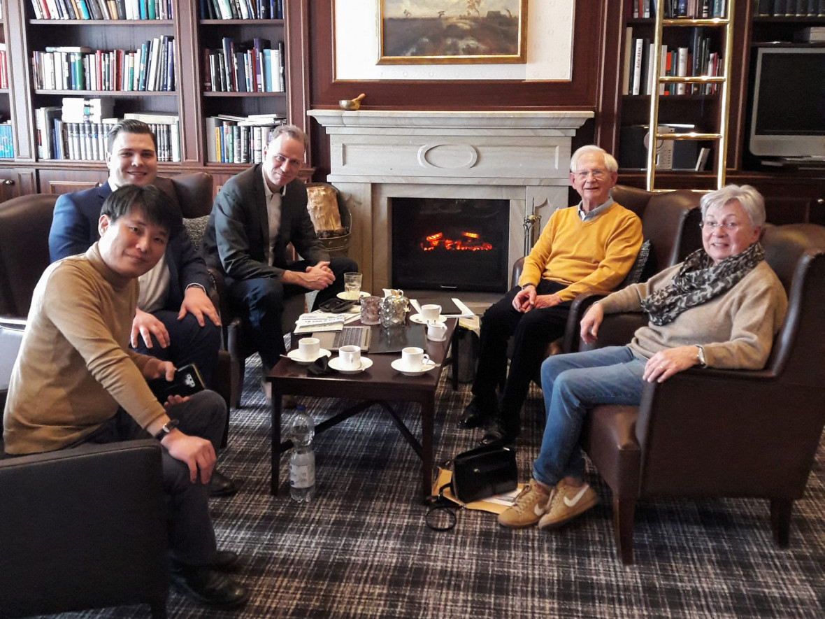 Su Hyun Bea, Nicholas Reuting, Stefan Leschniok, Dieter Zank und Roswitha M�ller (von links nach rechts)
